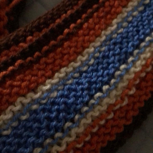 ADORABLE SKINNY SCARF (new) - Picture 3 of 4